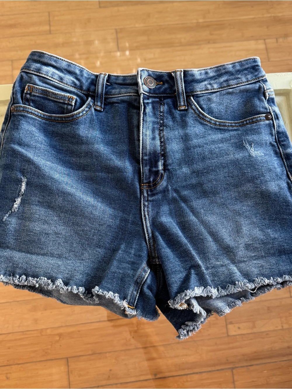 Lauren Conrad Jean shorts - Picture 2 of 4